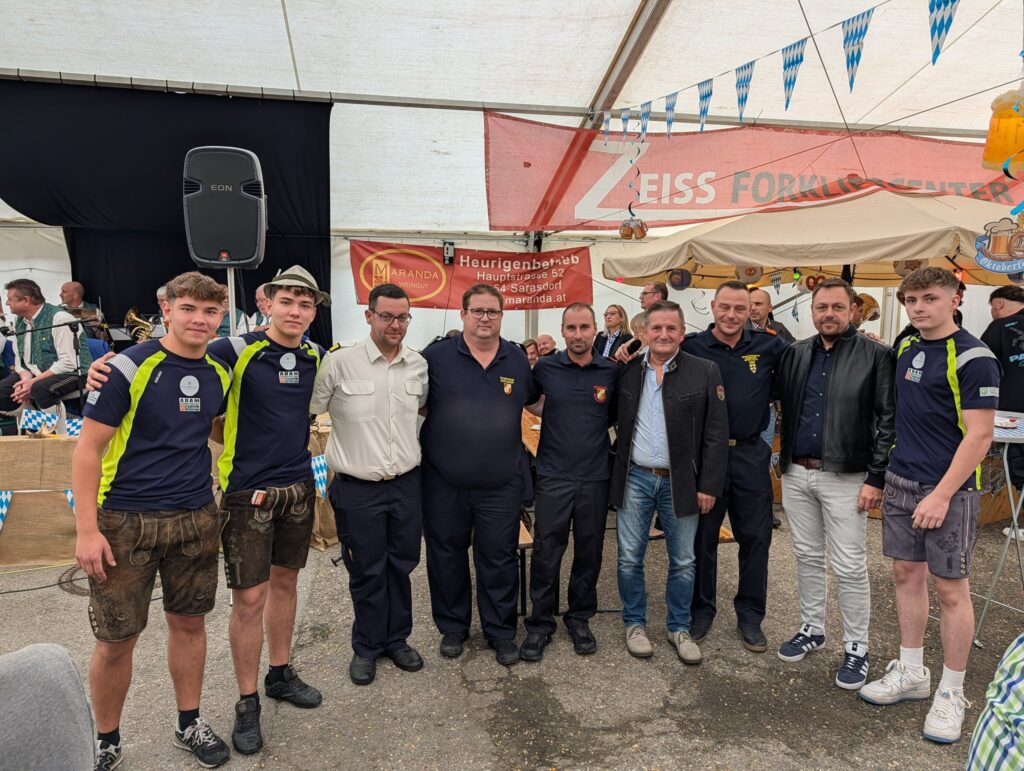 Ist möglicherweise ein Bild von Text „M MARANDA ARANDA EISS FORKLO Heurigenberiab "ትካይ Heur Hauprsarandaa Haupt tatrasae 4Sarasdort SaraS mara 番 禁園 Ortebert 告“